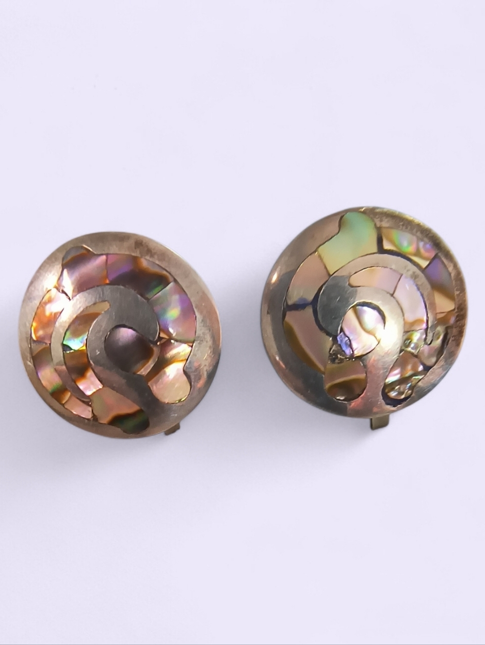 Taxco Mexico Vintage Signed Abalone & Sterling Silver Screw-on Earrings